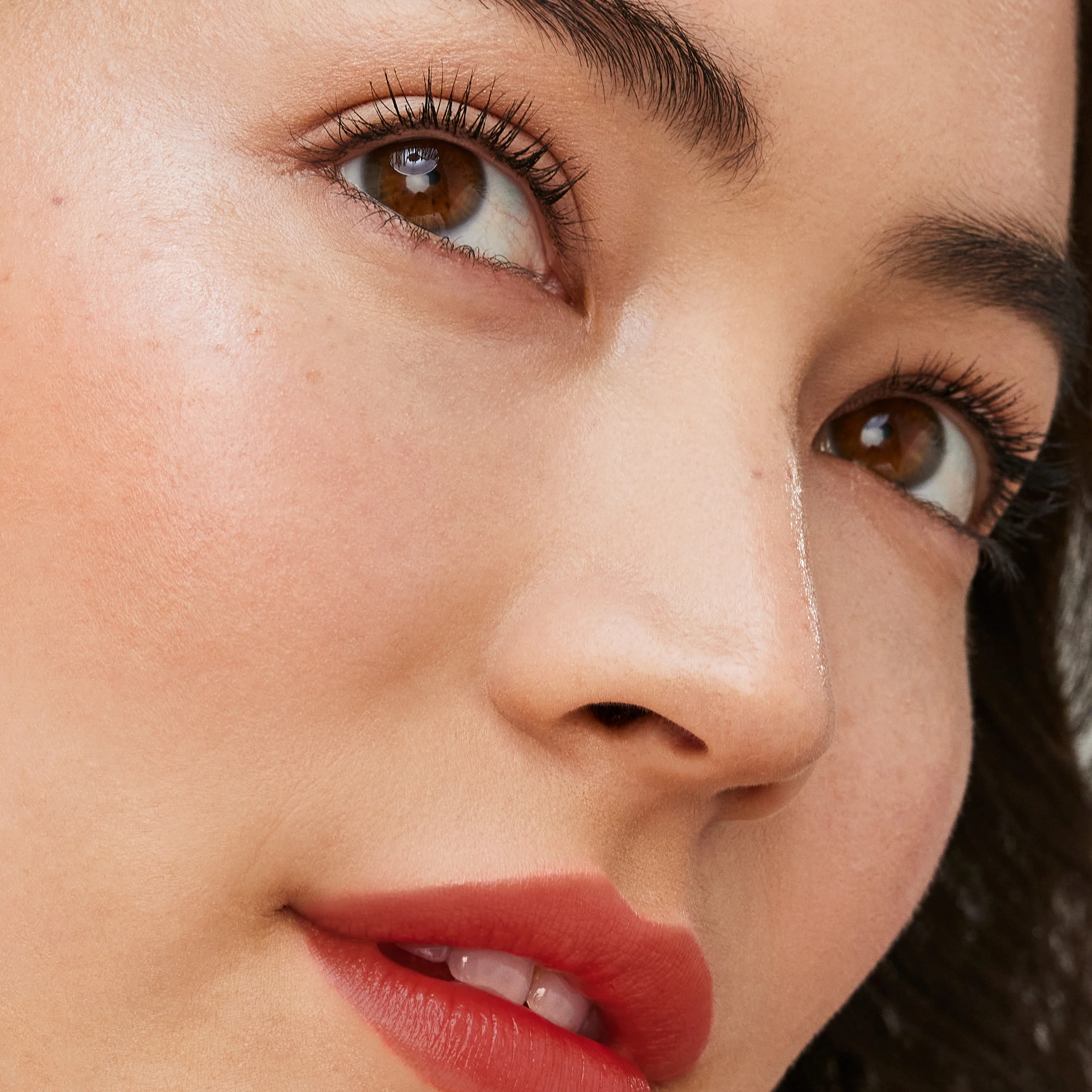 Longest Lash Thickening and Lengthening Mascara - Image 6