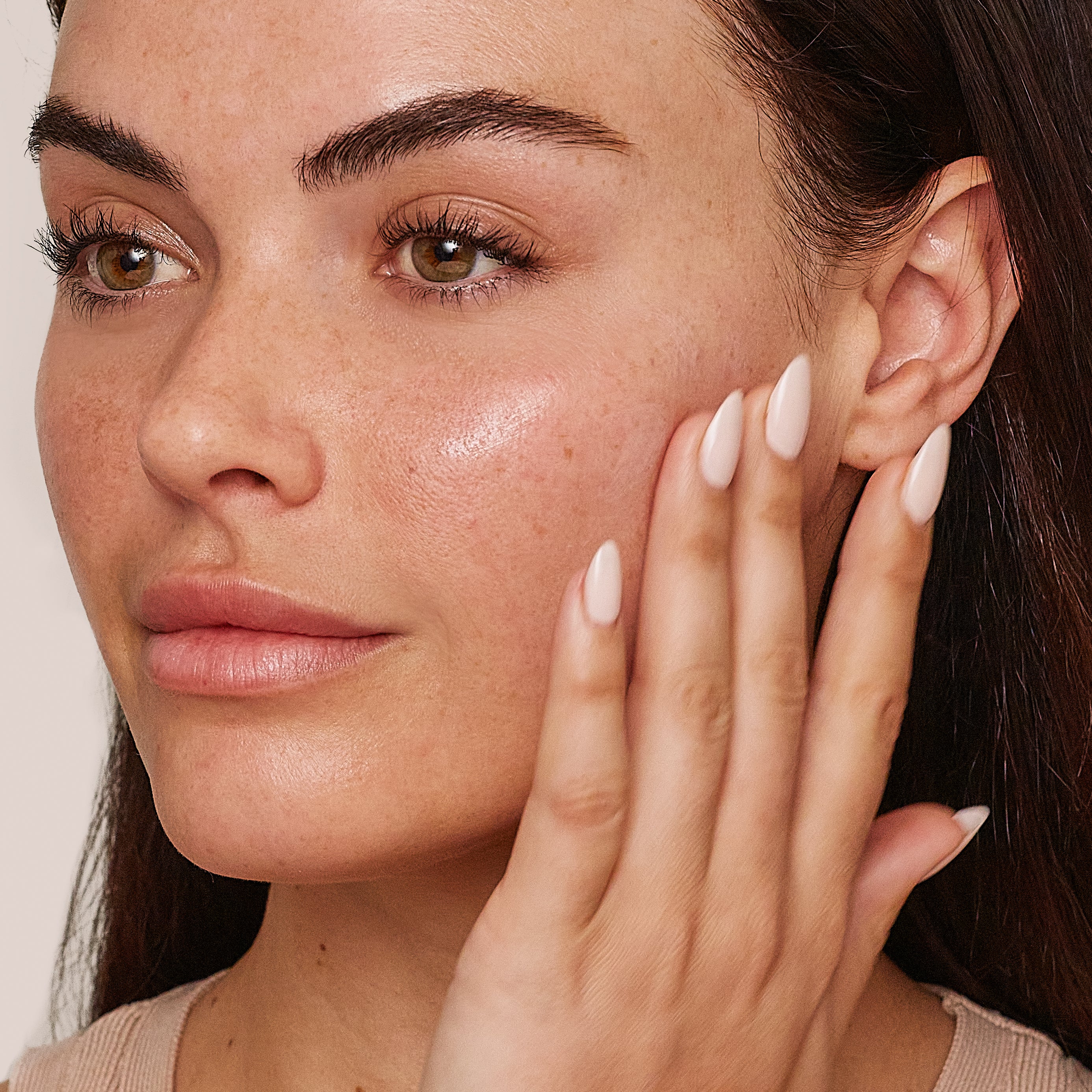 Smooth Affair® Brightening Face Primer - Image 6